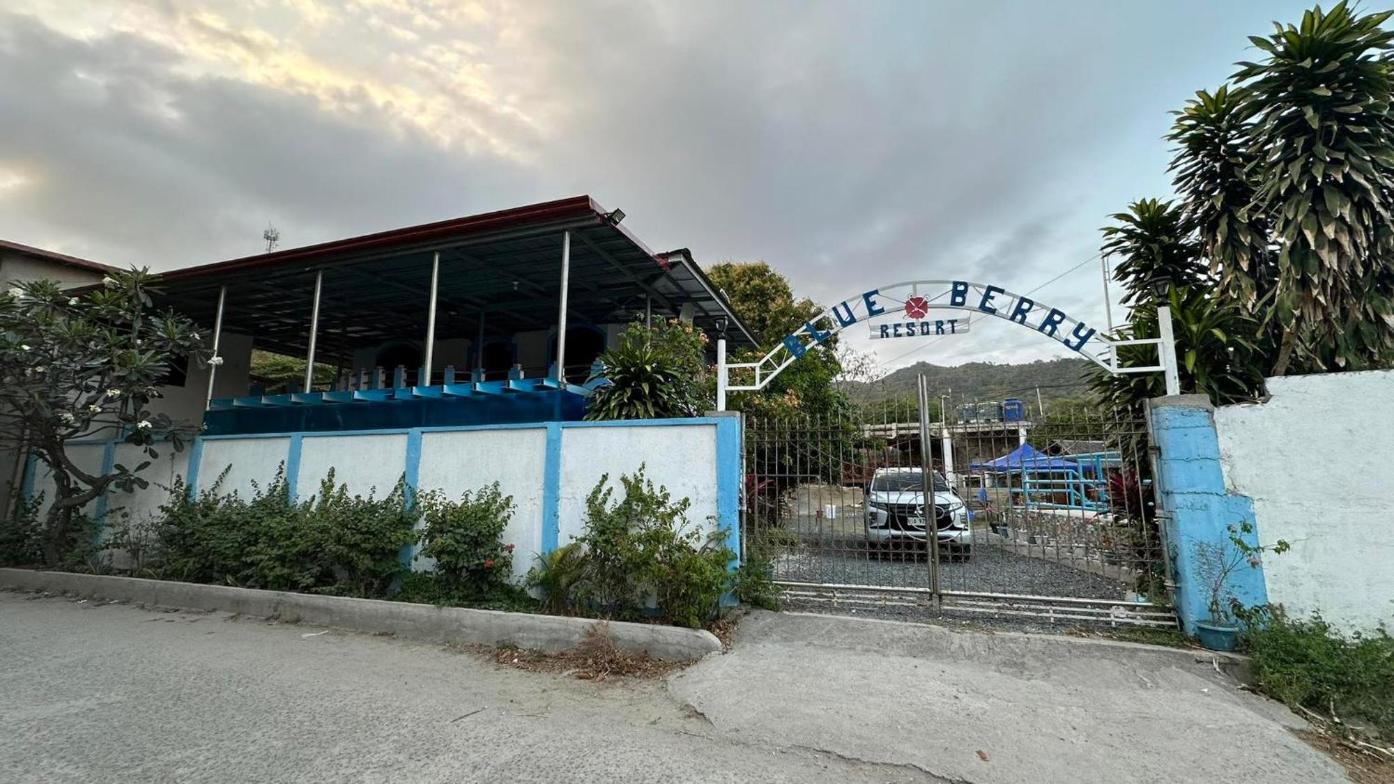 Blueberry Resort Laiya San Juan  Exterior foto